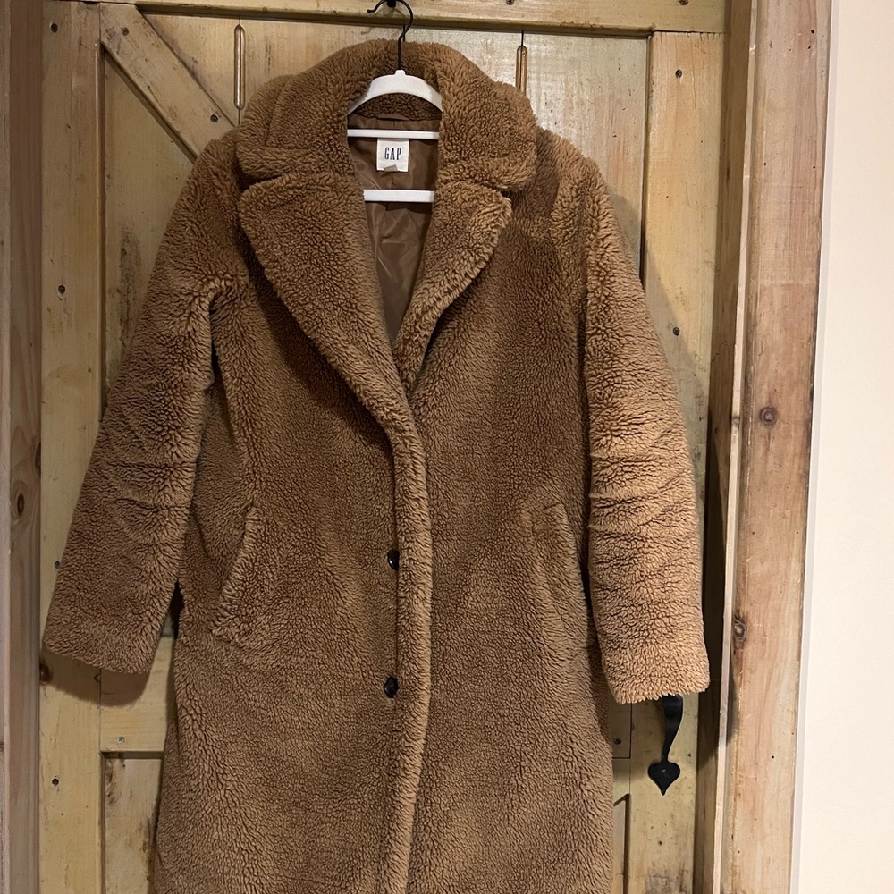 Like wearing a blanket. Cozy and warm. This color goes with everything